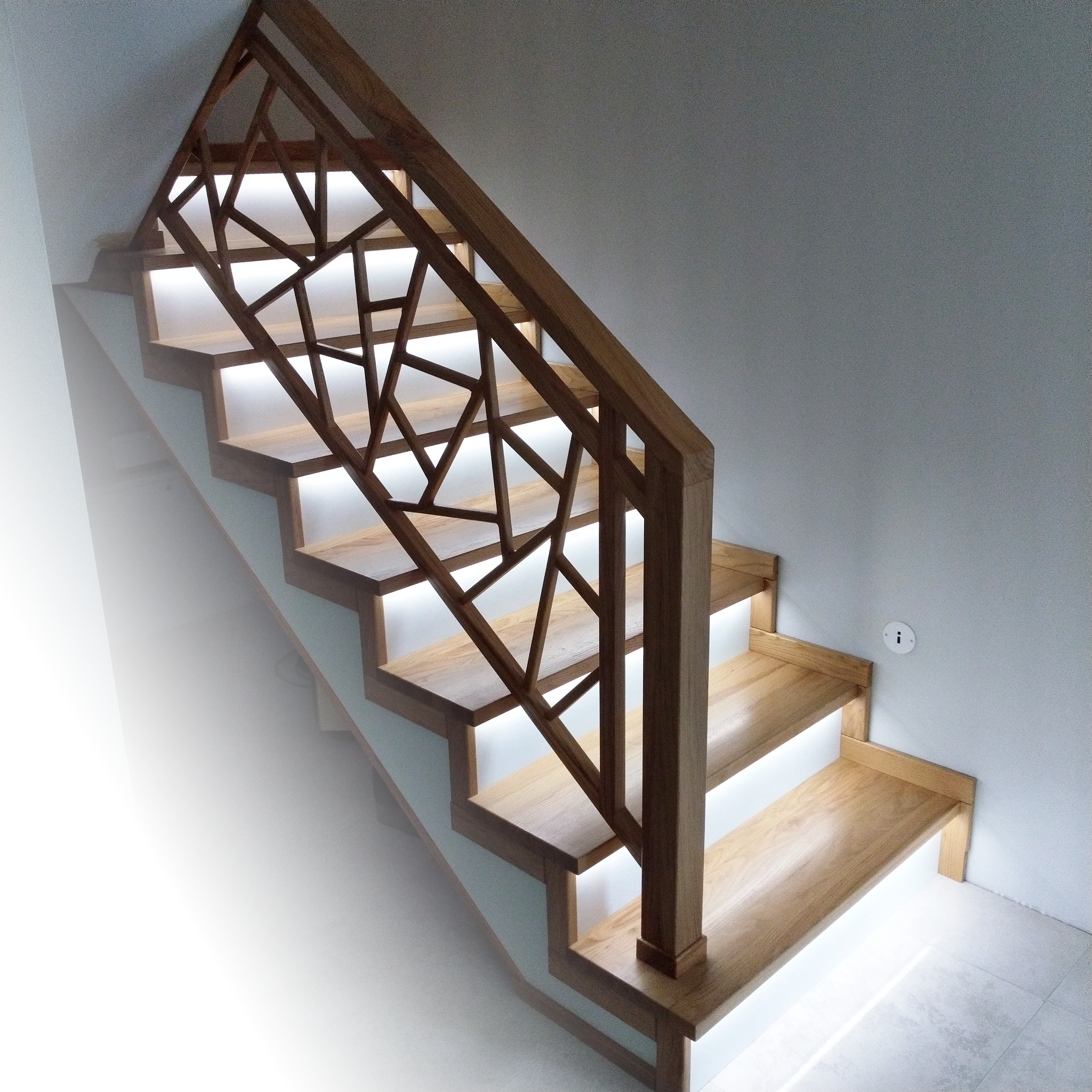 Nowe schody drewniane